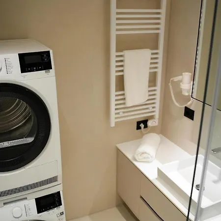 Appartement Manga - 102 Gjirokastër